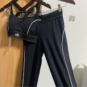 ALO Yoga Black Leggings with White Trim set